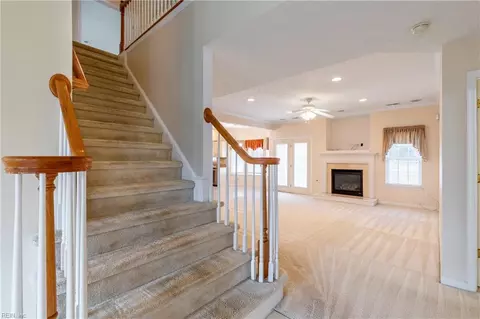 Entry Way - 12 W Big Sky Dr, Hampton, VA 23666 photo 1 of 4