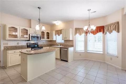 Kitchen - 12 W Big Sky Dr, Hampton, VA 23666 photo 2 of 4