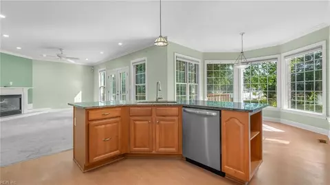 2991 Bruce Sta, Chesapeake, VA 23321 photo 10