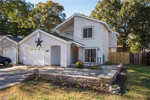 1717 Pompey St, Virginia Beach, VA 23464