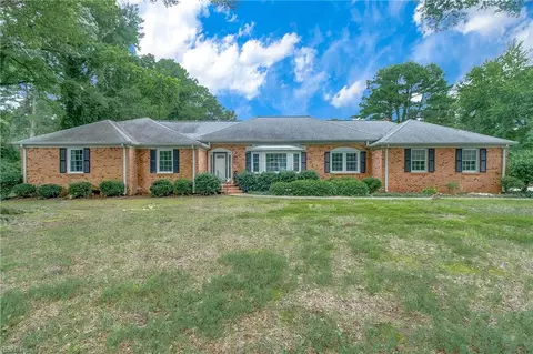 4118 N Witchduck Rd, Virginia Beach, VA 23455
