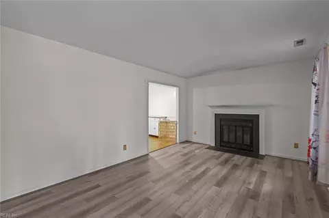 7179 Deer Run Dr, Gloucester, VA 23061 photo 4
