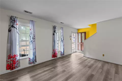 7179 Deer Run Dr, Gloucester, VA 23061 photo 3