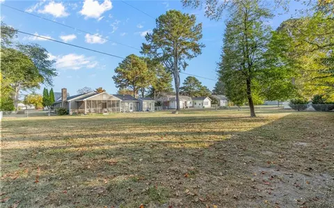 Exterior - 111 Moone Dr, Smithfield, VA 23430 photo 8 of 8