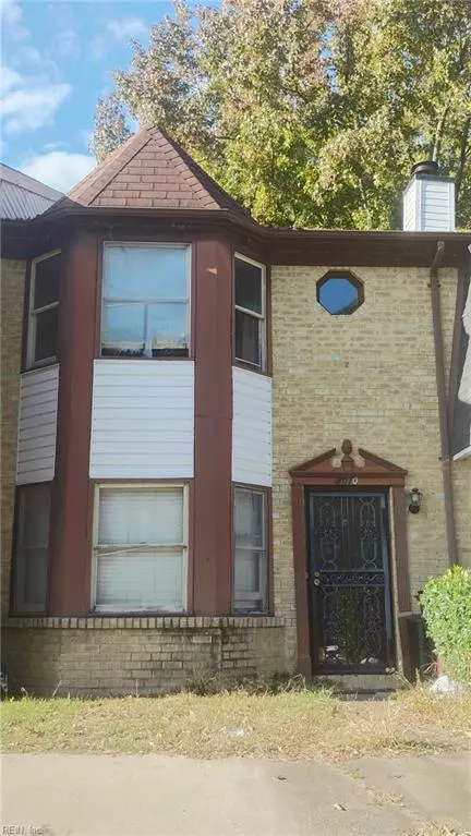 2010 Candlelight Dr, Chesapeake, VA 23325
