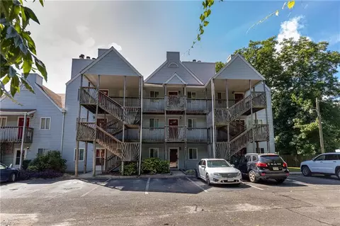 722 Lesner Ave #14, Norfolk, VA 23518