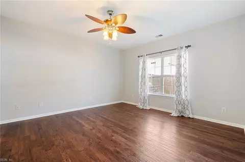 4013 River Breeze Cir, Chesapeake, VA 23321 photo 12