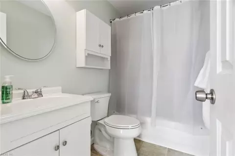 Bath - 3920 Raintree Ct, Chesapeake, VA 23321 photo 3 of 3