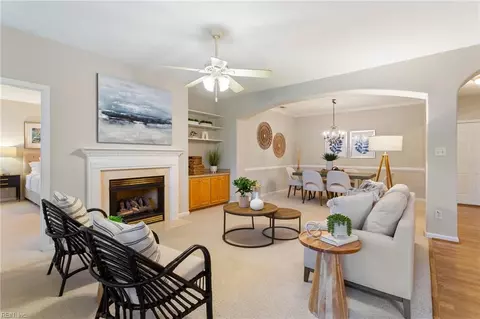 5292 Deford Rd, Virginia Beach, VA 23455