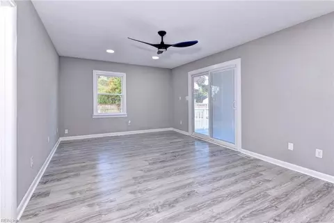 Living - 339 Whealton Rd, Hampton, VA 23666 photo 5 of 5