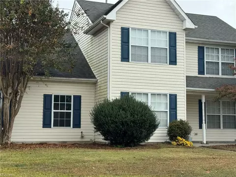15094 Wineberry Ct, Carrollton, VA 23314