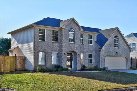 1205 Alamoot Dr, Chesapeake, VA 23322