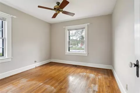 Bedroom - 3211 Matoaka Rd, Hampton, VA 23661 photo 4 of 6