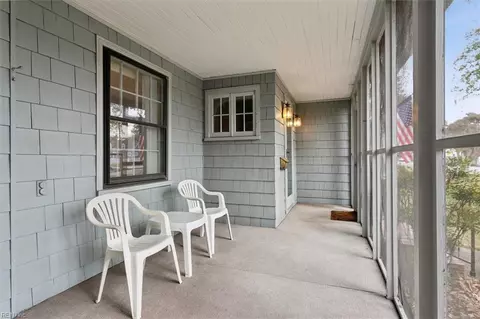 Exterior - 3211 Matoaka Rd, Hampton, VA 23661 photo 3 of 9