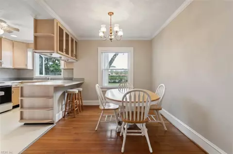 Dining - 3211 Matoaka Rd, Hampton, VA 23661 photo 1 of 3