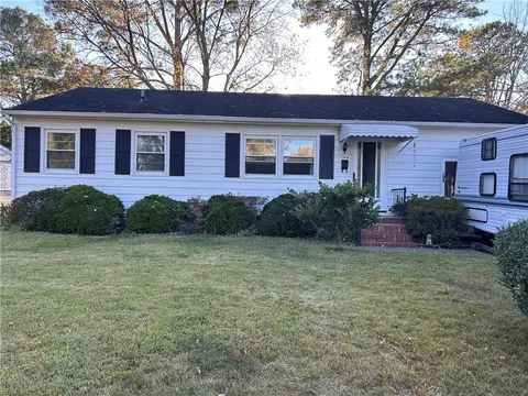 104 Clemwood Pkwy Pw Pkwy, Hampton, VA 23669
