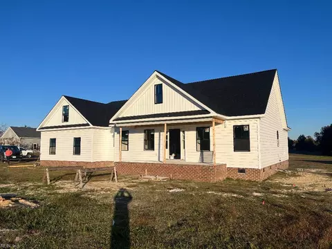 22102 Harvest Dr, Franklin, VA 23851