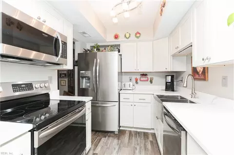 2459 Reagan Ave, Virginia Beach, VA 23454