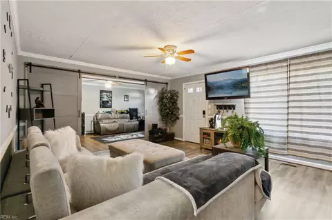 56 W Little Back River Rd, Hampton, VA 23669 photo 8