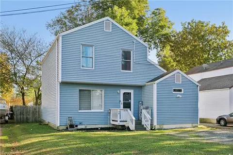 56 W Little Back River Rd, Hampton, VA 23669 photo 2