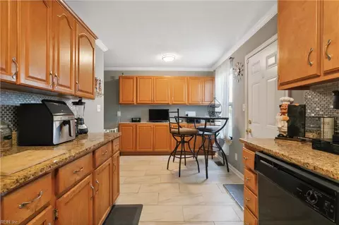 56 W Little Back River Rd, Hampton, VA 23669 photo 19