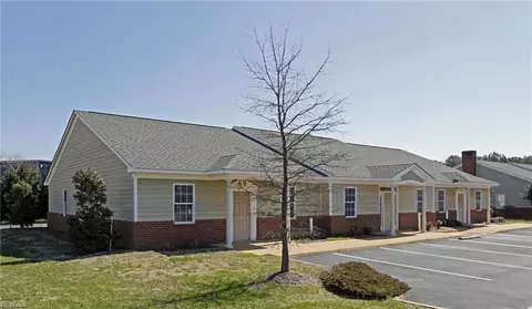 12610 Patrick Henry Dr #L, Newport News, VA 23602