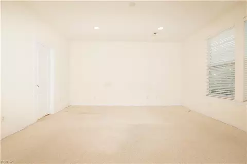 Living - 2308 Juniper Ln, Suffolk, VA 23435 photo 5 of 5