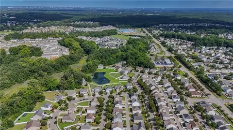 View/Area - 2308 Juniper Ln, Suffolk, VA 23435 photo 6 of 8