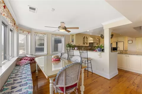Dining - 1812 E Ocean View Ave, Norfolk, VA 23503 photo 2 of 4