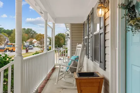 987 Speight Lyons Loop, Chesapeake, VA 23322 photo 4