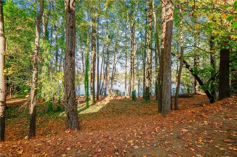30 Inlandview Dr #B, Hampton, VA 23669