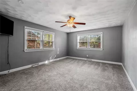 Bedroom - 233 Robert St, Chesapeake, VA 23322 photo 1 of 5