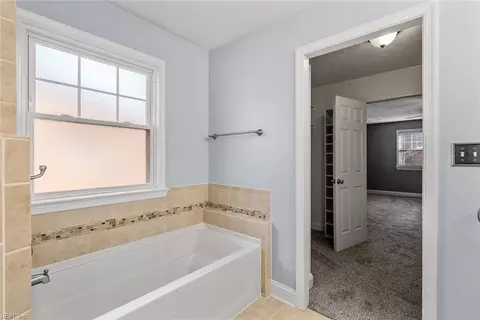Bath - 233 Robert St, Chesapeake, VA 23322 photo 3 of 6