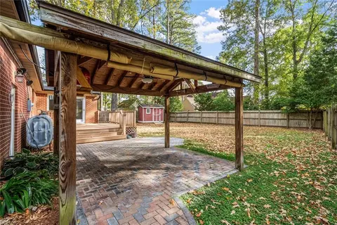 Exterior - 233 Robert St, Chesapeake, VA 23322 photo 3 of 12