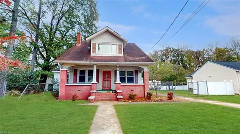 1217 Keats St, Chesapeake, VA 23320
