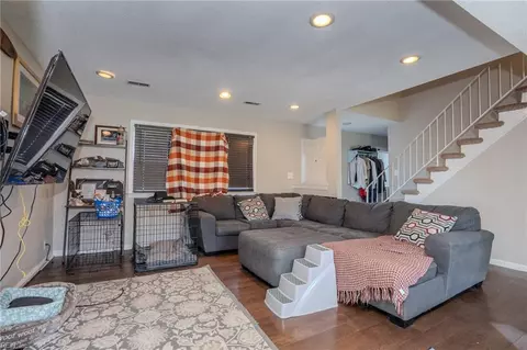109 Alamo Ct, Hampton, VA 23669 photo 2