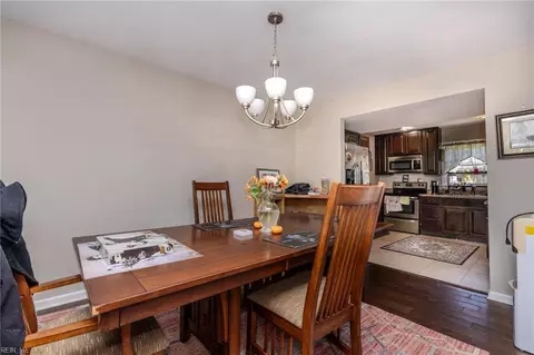 109 Alamo Ct, Hampton, VA 23669 photo 17