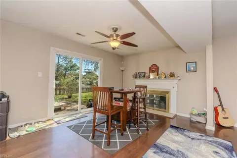 109 Alamo Ct, Hampton, VA 23669 photo 6