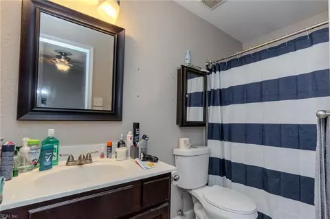 109 Alamo Ct, Hampton, VA 23669 photo 24