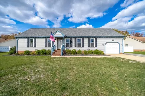 801 N Haven Cir, Chesapeake, VA 23322
