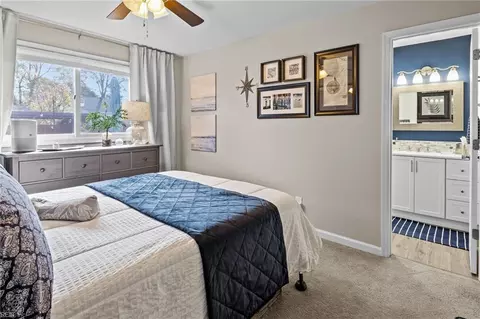 Bedroom - 2110 E Pembroke Ave, Hampton, VA 23664 photo 4 of 4