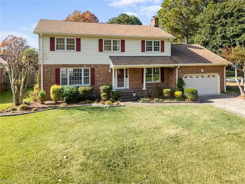 4617 Red Coat Rd, Virginia Beach, VA 23455