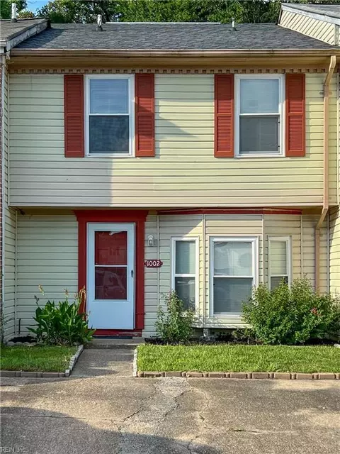 1002 Scarborough Ct, Virginia Beach, VA 23453