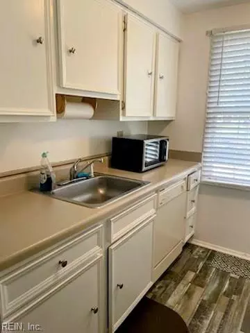 1332 Peabody Dr, Hampton, VA 23666 photo 7