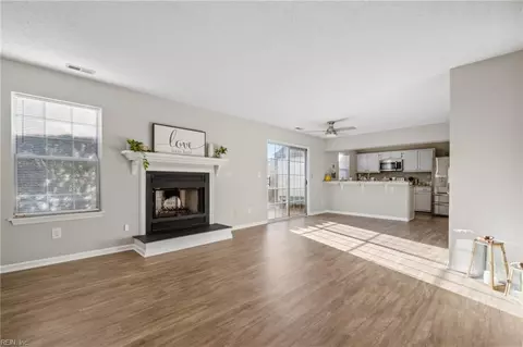 4508 Genoa Cir, Virginia Beach, VA 23462