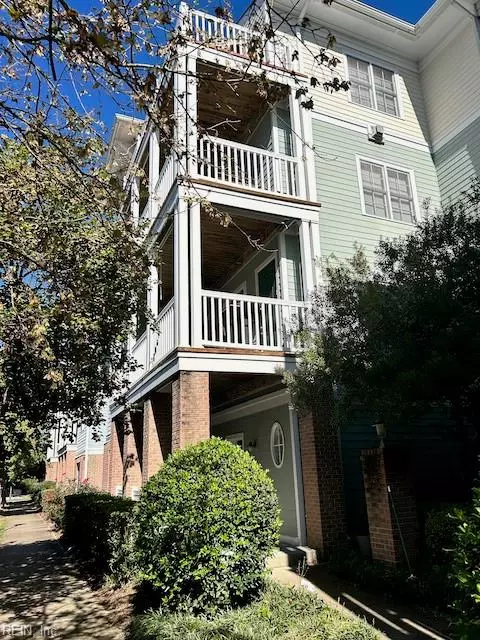 8310 N View Blvd, Norfolk, VA 23518