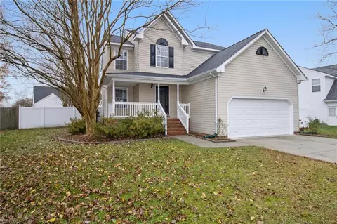 3703 Bridlepath Ln, Suffolk, VA 23435