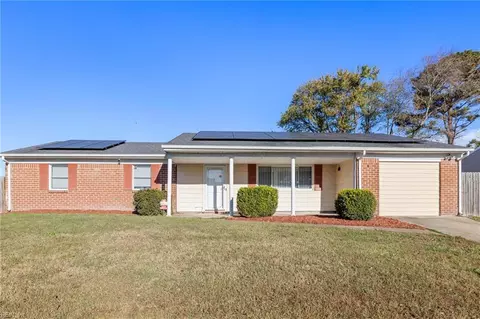3212 Guenevere Dr, Chesapeake, VA 23323