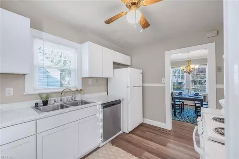 Kitchen - 133 Robinson Rd, Hampton, VA 23661 photo 1 of 1