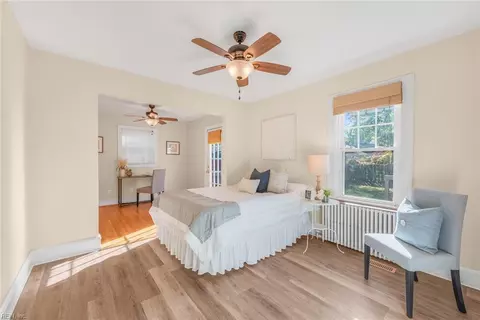 Bedroom - 133 Robinson Rd, Hampton, VA 23661 photo 1 of 6